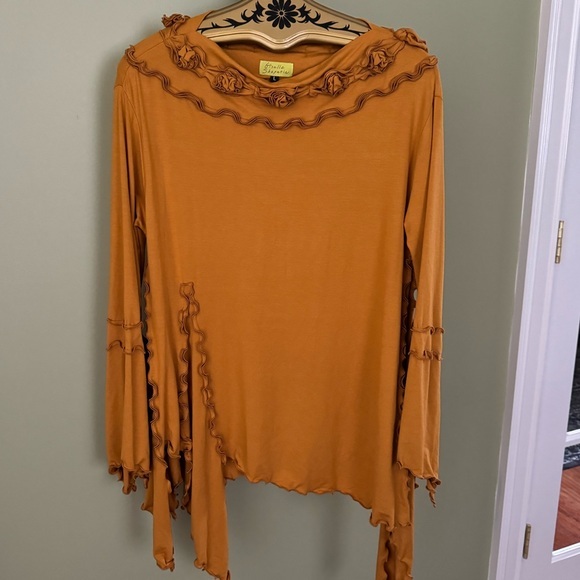 Pierrot Knot🌾Top by🍂Giselle Shepatin (Knit Top) Artful Home - Large🍁